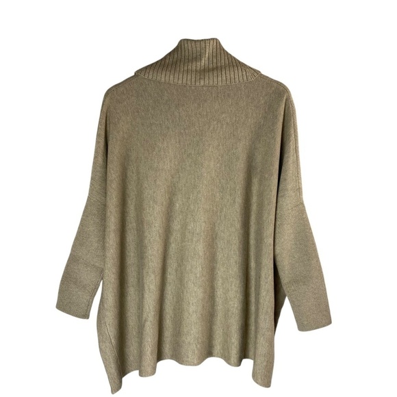 Calvin Klein Turtleneck Dolman Sleeve Sweater poncho in Beige Size S/M - Picture 3 of 6